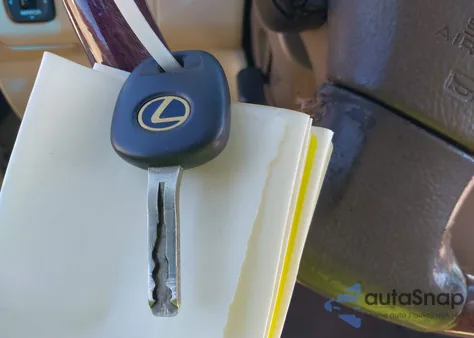 2002 Lexus Es 300 из США, поврежденный, VIN JTHBF30G620050277